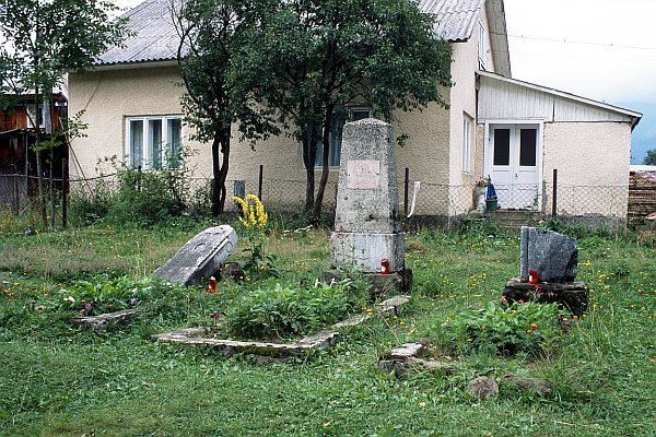 Koločava, hroby československých četníků