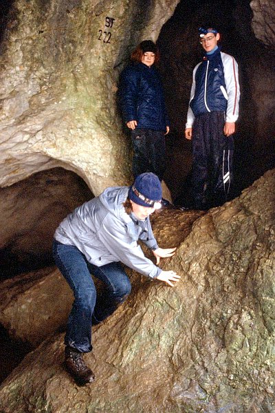 Jeskyně u Kulhavé skály