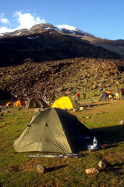 Ararat, první výškový tábor