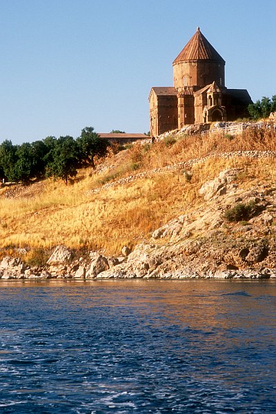 Arménský kostel na ostrově Akdamar