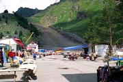 Rusko, Centrální Kavkaz, 16.7.2004, poslední "civilizace" pod Elbrusem.
