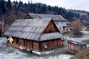 Ukrajina, Zakarpatská oblast, 31.12.2004, vesnice Pilipec.